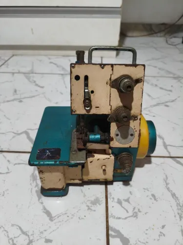Overlock máquina 