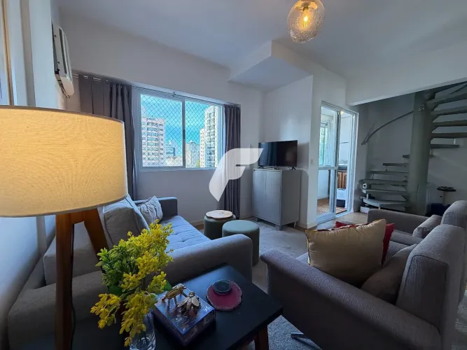 APARTAMENTO DUPLEX - CENTRO - FLORIANÓPOLIS