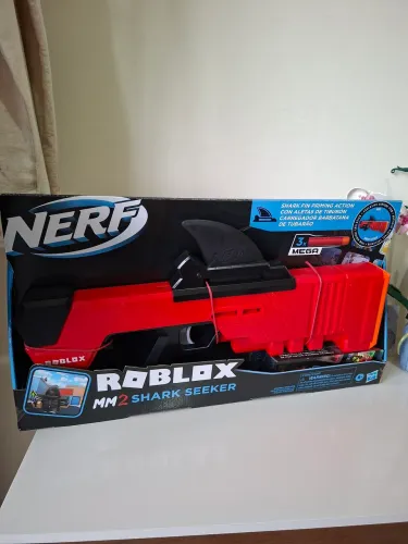 Nerf Sharkseeker Roblox MM2 sem código