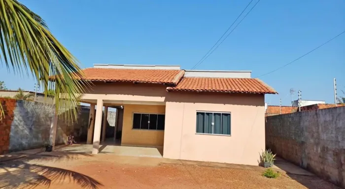 Venda se casa mobiliada - Tucumã