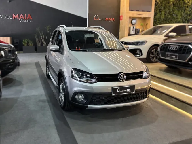 Volkswagen Crossfox 1.6 MI Total Flex 8V 5P 2013