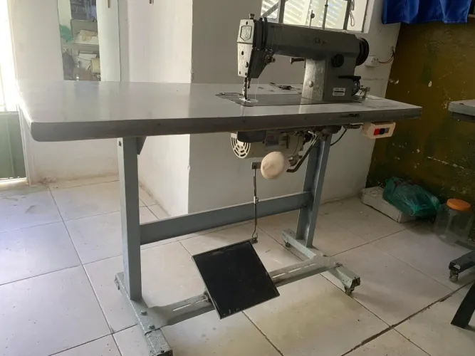 Máquina industrial reta luki