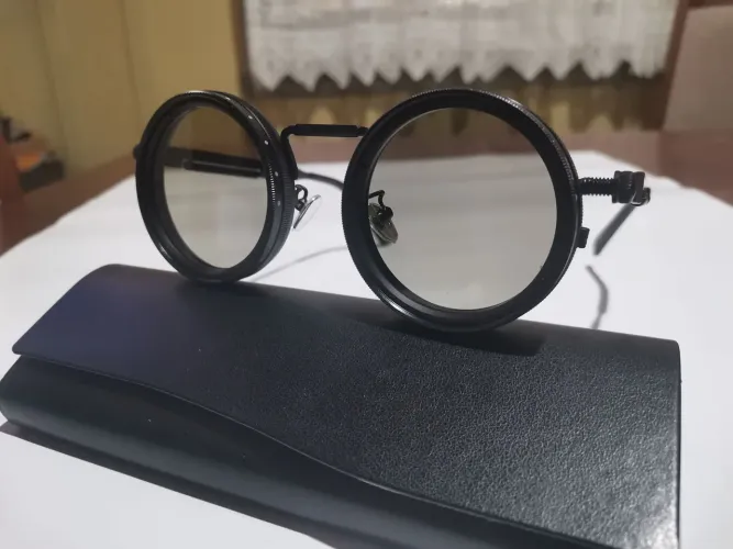 ÓCULOS STEAMPUNK LEDMAN TEKNOLOJI COM LENTES AJUSTÁVEIS POR CATRACA DE 0 LUX À LUZ NATURAL