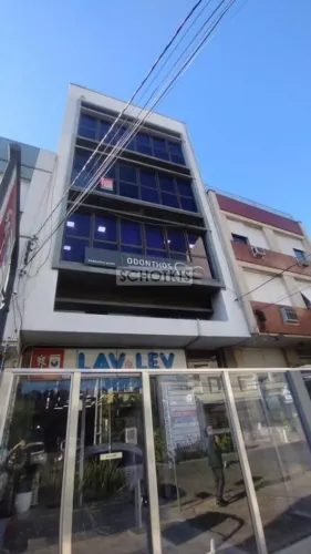 IMOBILIÁRIA SCHOTKIS VENDE IMPERDÍVEL SALA COMERCIAL NA FELIPE CAMARÃO, DESOCUPADA, QUEM V