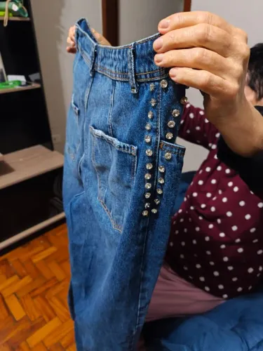 Calça jeans 48 praticamente nova