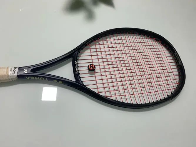 Yonex VCORE 100 (2020) Seminova
