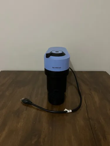 Cafeteira Nespresso Vertuo Pop Azul Pacífico 110v - Perfeito Estado