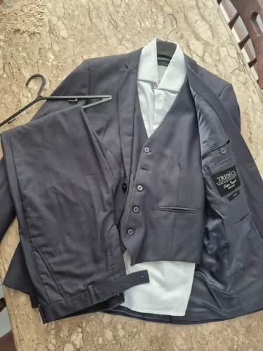 Terno Tribeca completo ( inclui camisa e colete)