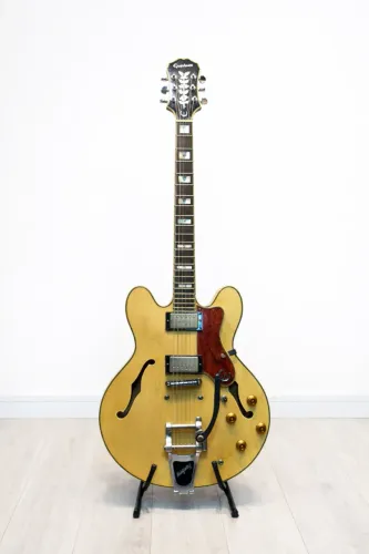 Epiphone Sheraton II Pro Natural c/ Bigsby + Seymour Duncan Seth Lover + Case