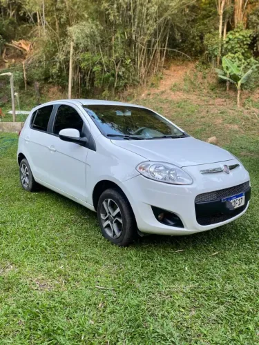 Fiat Palio Attractive 1.0 EVO Fire Flex 8V 5P 2014