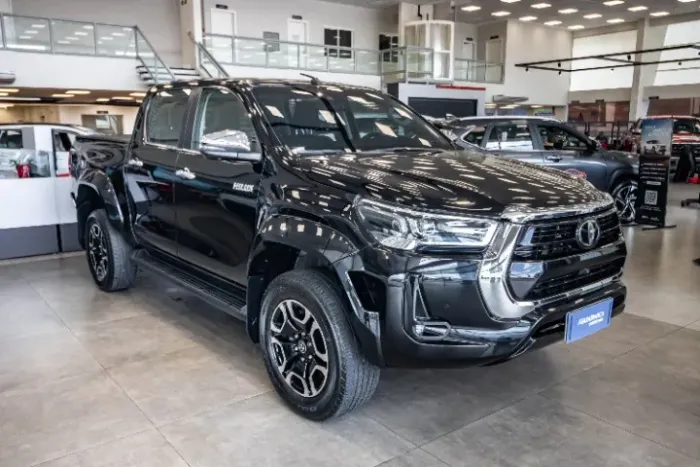Toyota Hilux CD SRX Plus 4X4 2.8 TDI Die. Aut. 2024