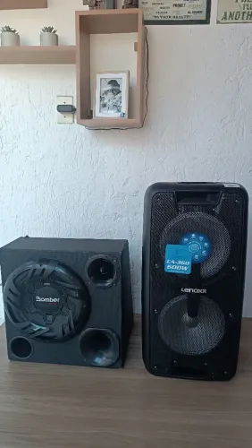 Caixa Amplificada e Subwoofer