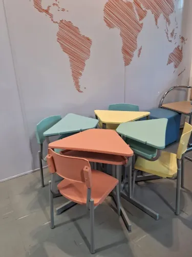 Conjunto de Mesa Infantil