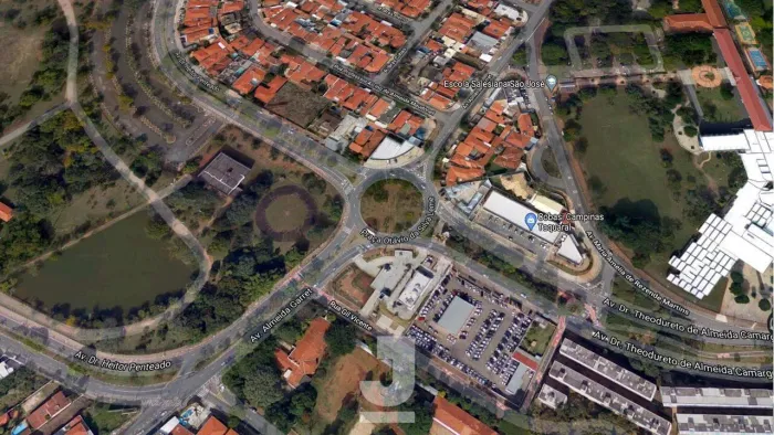 Galpão comercial de esquina com 780 m² no Taquaral, Campinas