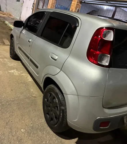 Fiat Uno Vivace/rua 1.0 EVO Fire Flex 8V 5P 2012