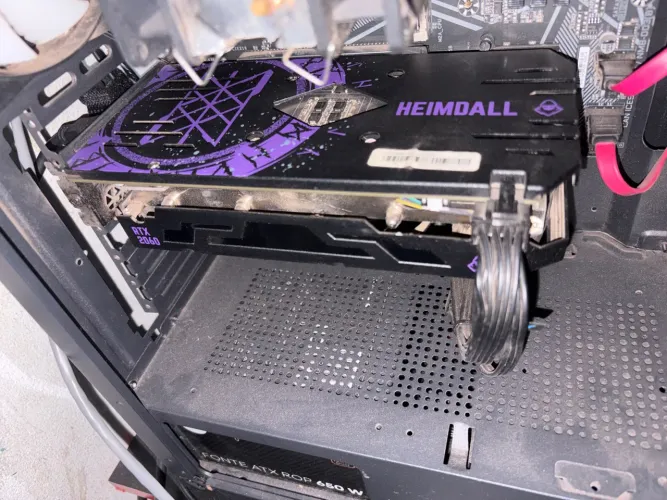 Rtx 2060 super 6gb usada 2 anos mais bom condicionamento