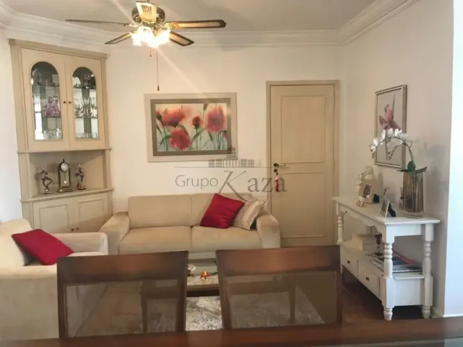 Apartamento - Perdizes - 3 Dormitórios - 156m².
