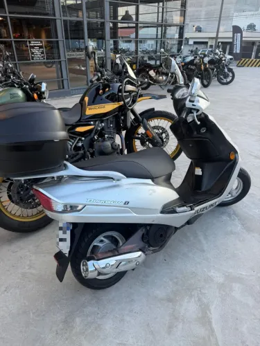 SUZUKI BURGMAN