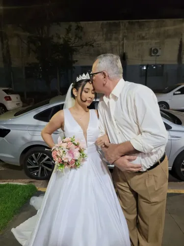 Kit Noiva Completo - Vestido + Véu + Coroa + Buquê + Anágua ?