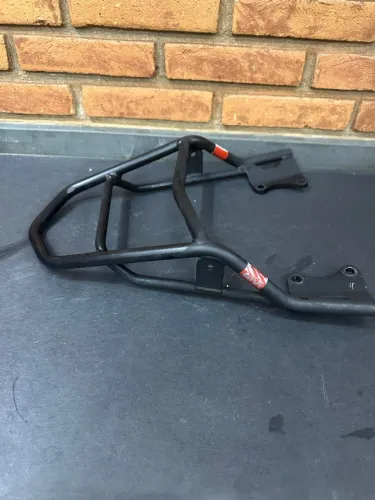 Suporte de baú bagageiro Fazer 250 Givi até 2017