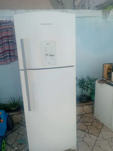 Vendo geladeira Brastemp ative