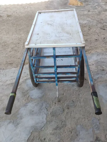 Vendo carrinho de carga reforçada com 2 rodas