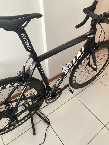 Bike speed Scott carbono - tamanho 52