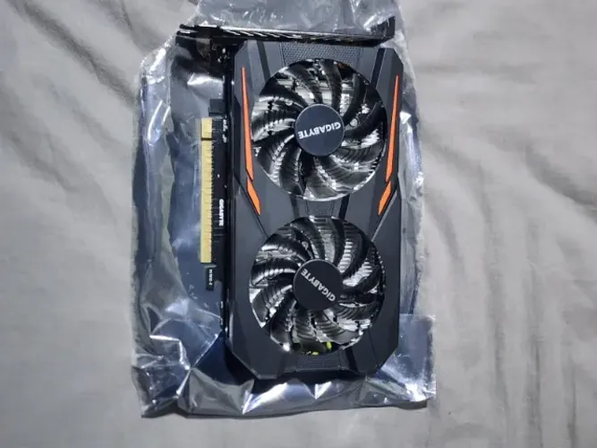 PLACA DE VÍDEO GIGABYTE 1050 TI NOVA