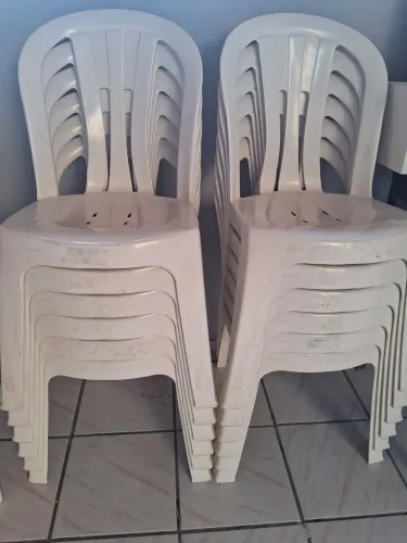 Cadeiras plástica
