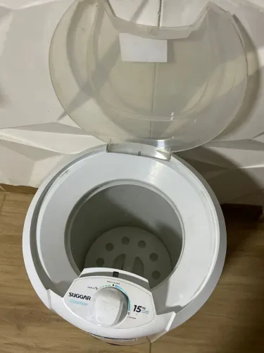 CENTRIFUGADORA 15kg (com defeito)