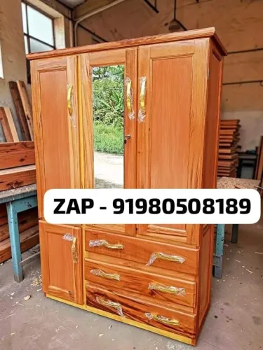 Guarda roupa de solteiro madeira maciça NOVO