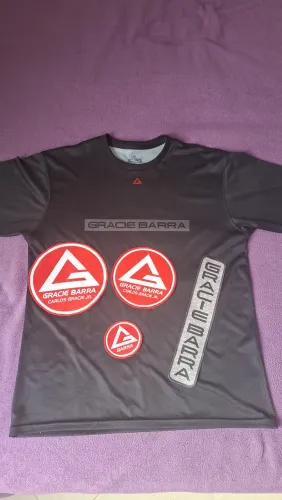 Camisa e patches Gracie Barra