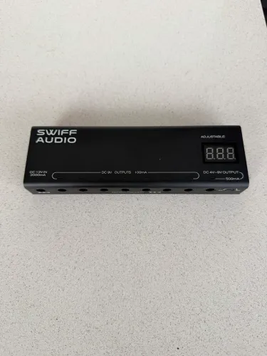 Fonte Isolada Swiff Áudio P200