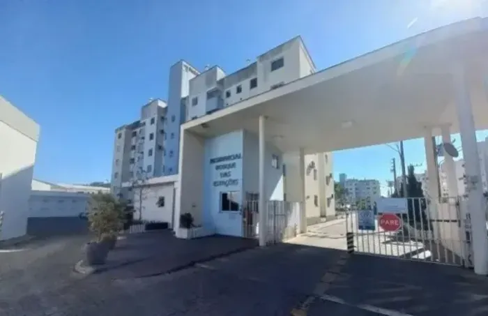 Imóvel para aluguel possui 55 metros quadrados com 2 quartos em Centro - Palhoça - SC