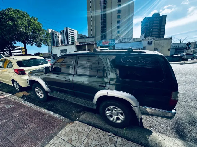 Toyota Hilux SW4 4X4 3.0 8V TB Diesel 2001
