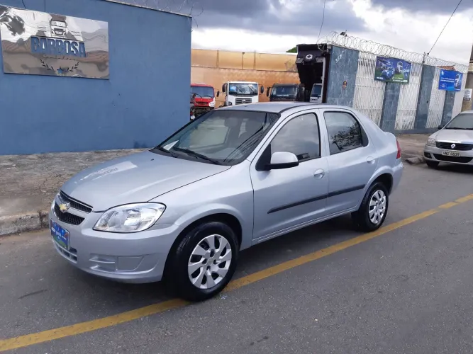 Chevrolet Prisma Sed. Maxx/ LT 1.4 8V Econof. 4P 2012