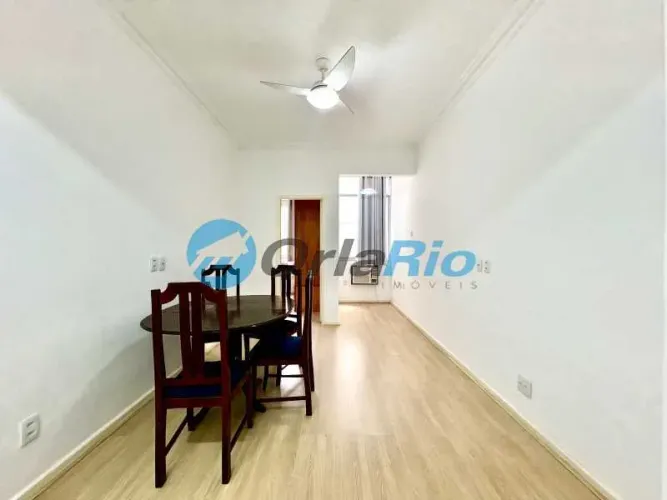 Apartamento : Padrão / Residencial / Leme