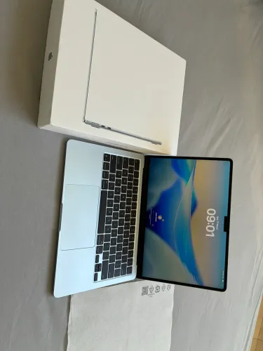 MacBook Air M4 16GB 256GB
