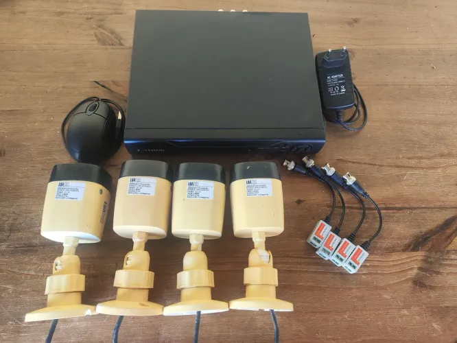Kit Segurança CFTV 4 Câmeras Full HD + DVR + HD 1TB Interno