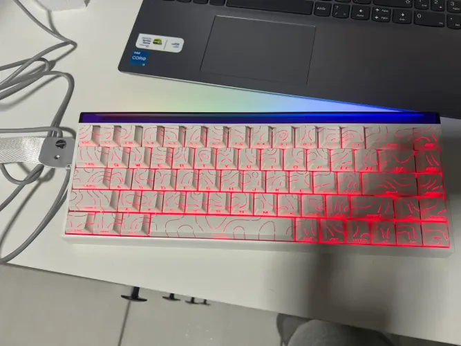 Teclado magnético AULA Hero68HE