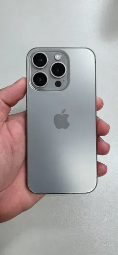 iPhone 15 Pro 128GB - Titânio Natural