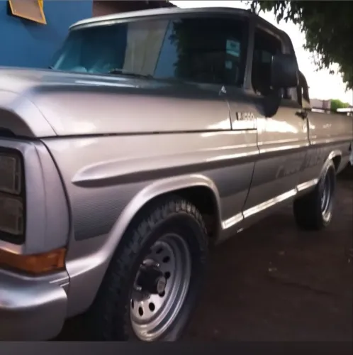 Ford F-1000 S. S. Diesel / S.s. Diesel Turbo 1989