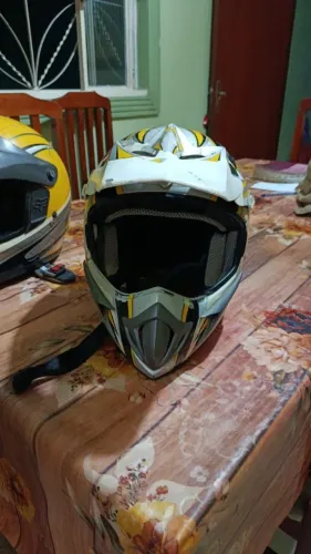 Capacete de trilha 