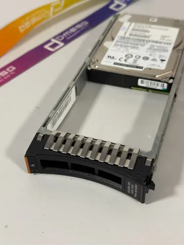 Disco HDD Enterprise SAS IBM para Storage IBM V5000 ou Servidores 600 GB SFF 2.5"