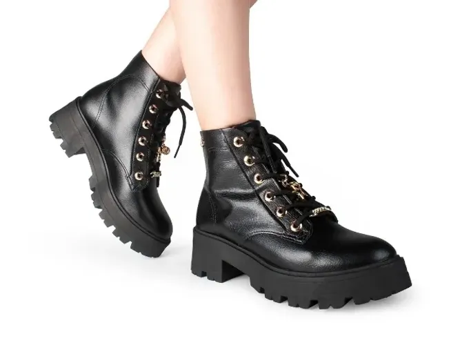 Bota Coturno Feminina Preta Salto Tratorado Plataforma