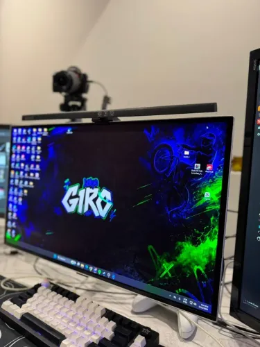 MONITOR OLED SAMSUNG ODYSSEY G6 240HZ