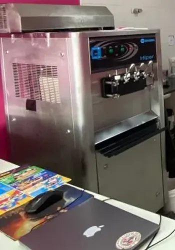 Máquina de sorvete italianinha