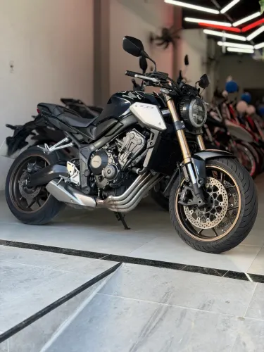 HONDA CB 650R 2021
