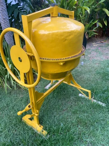 Betoneira Menegotti 150L