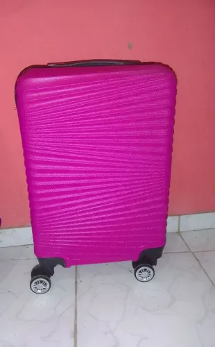 Mala de viagem 15 kg. Nova.
